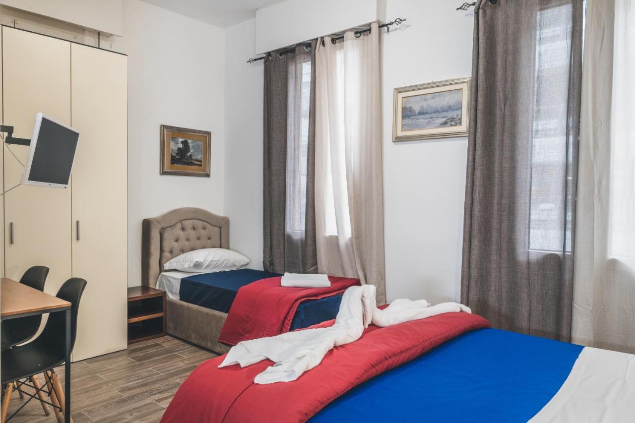 Bulldog Station Apartments With Private Wc, Ac, Tv เมสเตร ภายนอก รูปภาพ