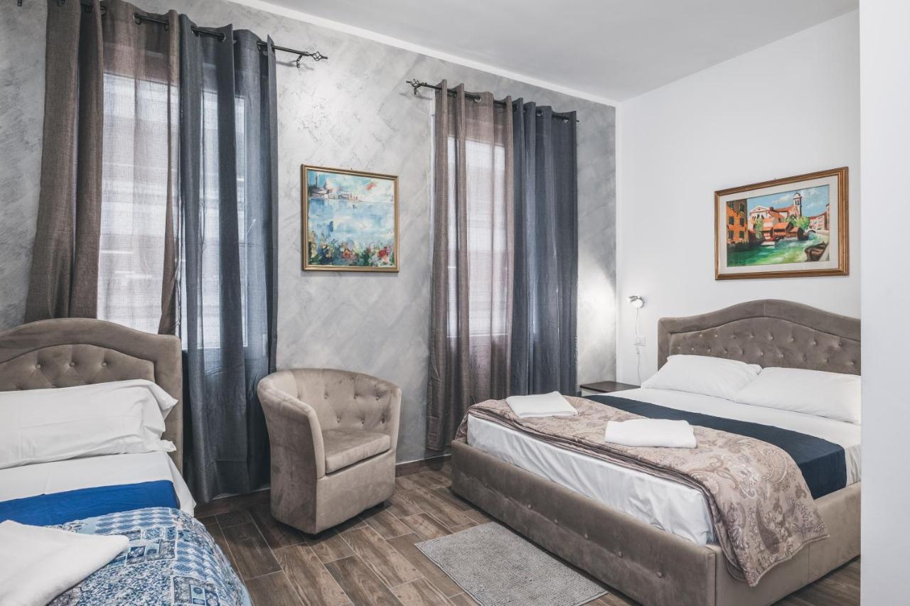 Bulldog Station Apartments With Private Wc, Ac, Tv เมสเตร ภายนอก รูปภาพ